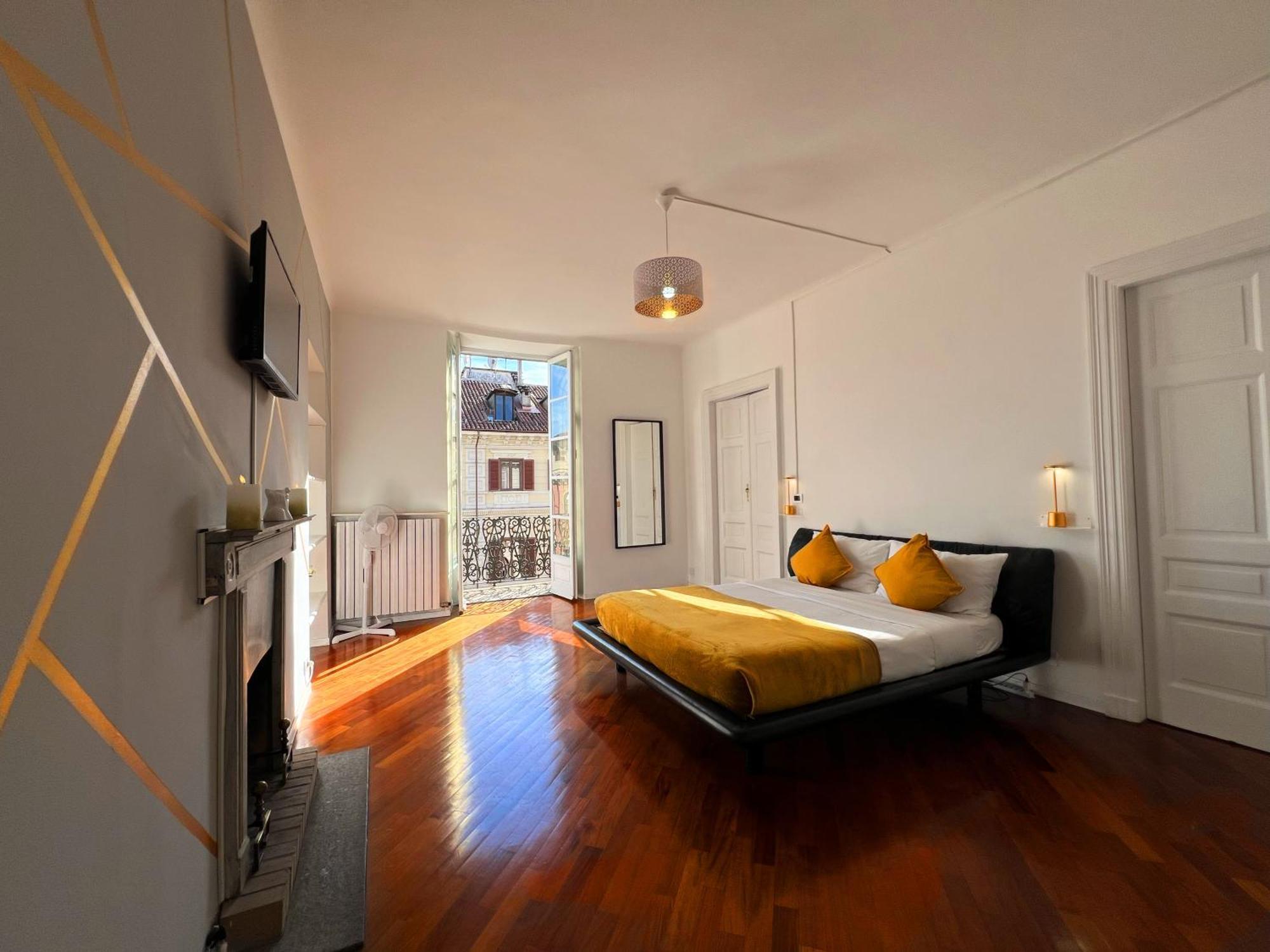 Suite Cernaia Turin Luaran gambar